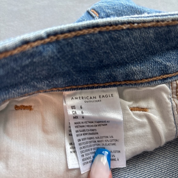 AE Embroidered Denim Shorts - Picture 4 of 4